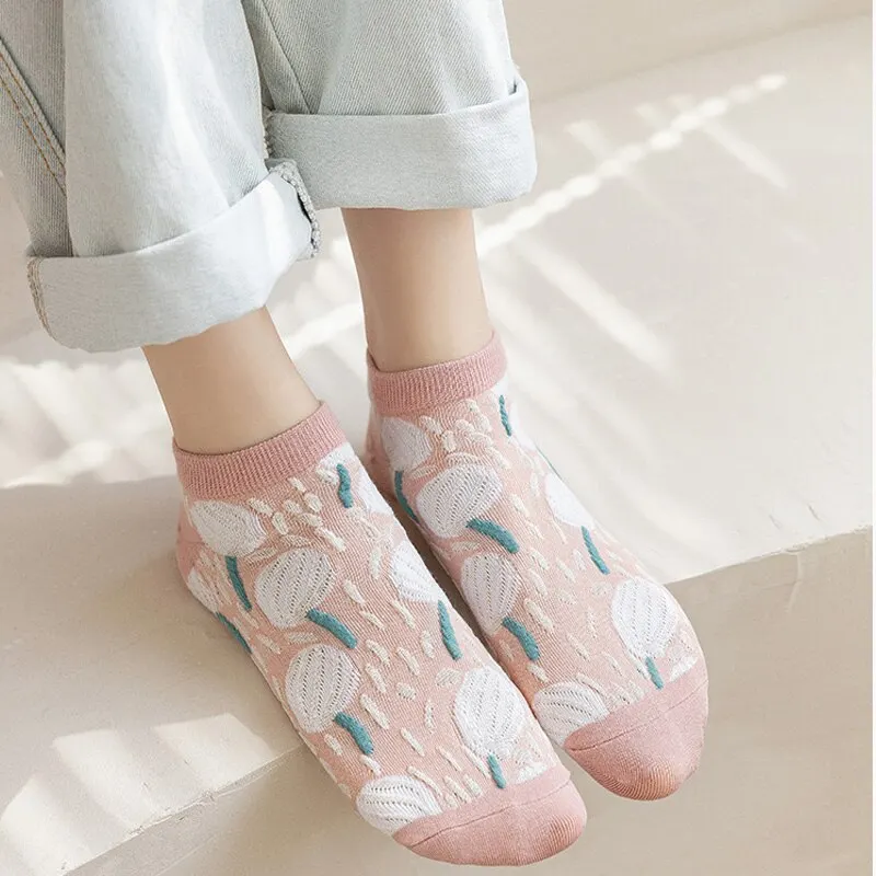 5 Pairs of Kawaii Cute Flower 3D Textured Ankle Socks - Vintage Style Thin Low Cut Hosiery for Women