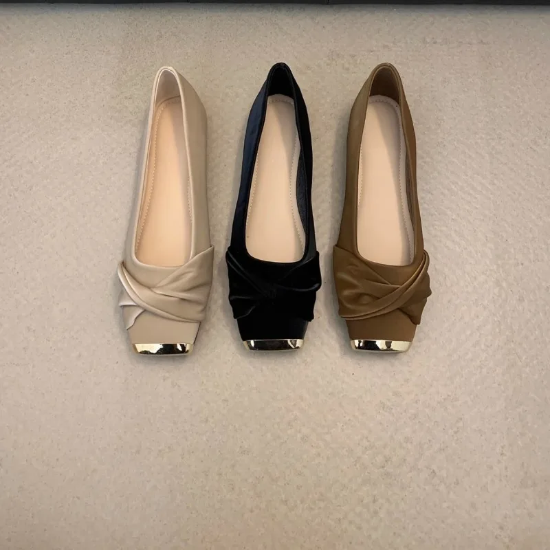 

2025 Hot Selling New Fairy Style Women's Shoes Soft Soled Shallow Mouth Flat Square Toe Versatile Footwear Fashion Ladies Shoes