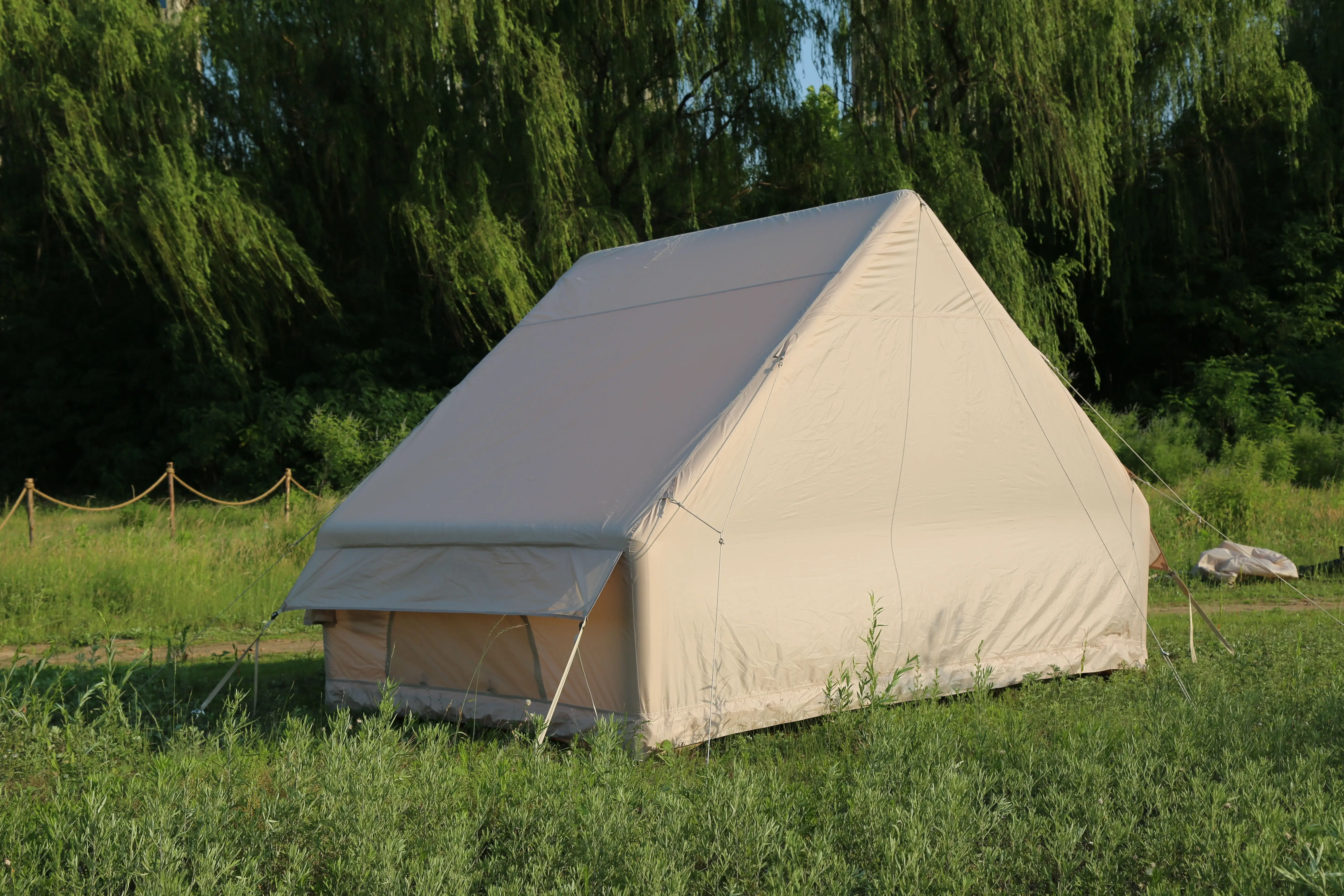 Waterproof Inflatable Tent, Oxford Fabric Glamping Air Tent, Quick Open Outdoor Camping Tent for Family Hiking Picnic