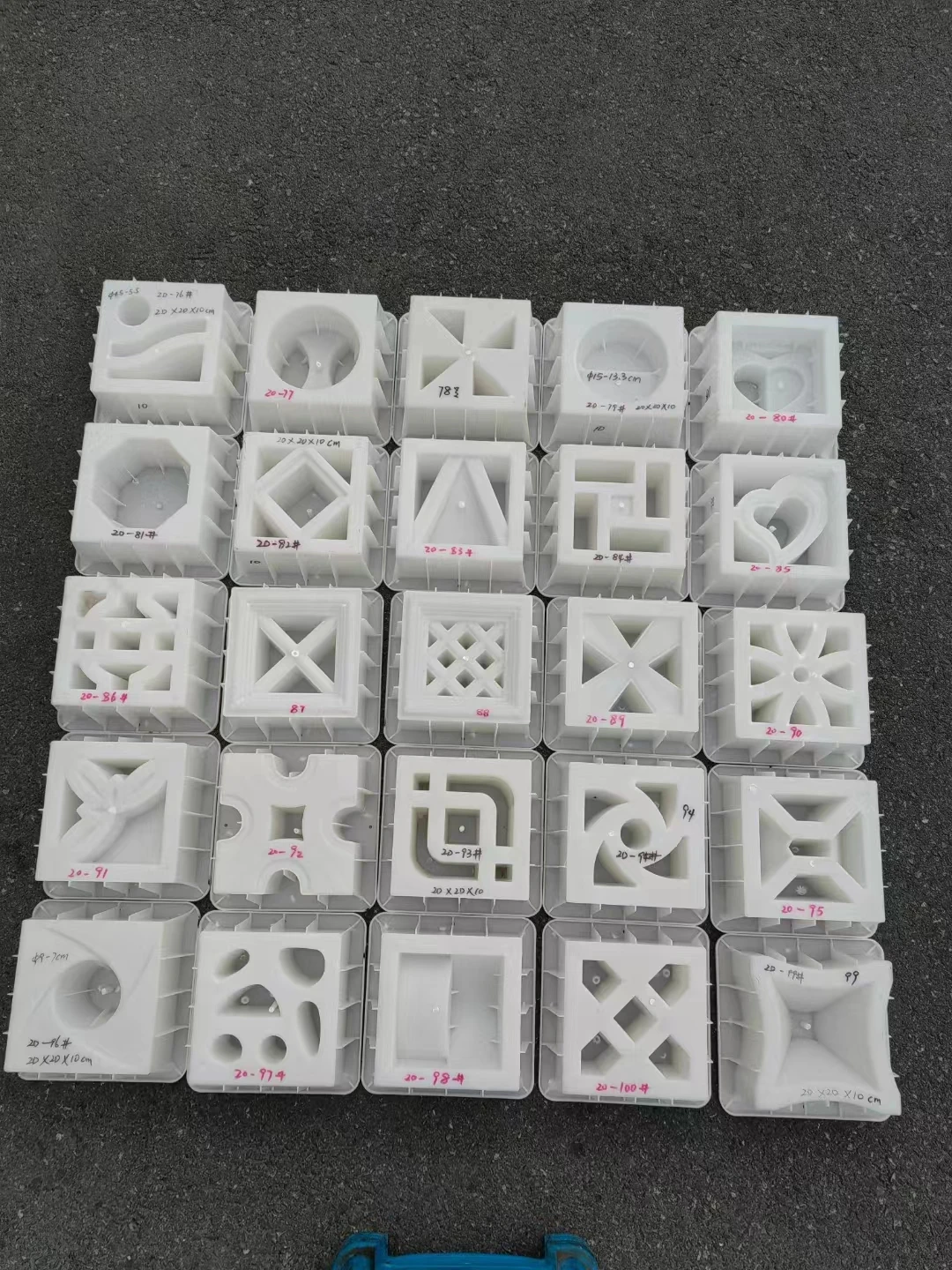 Hollow Brick Plastic Cement Mold 20*20*10cm Decorative Wall Slope Protection Building Partition Art Hollow Brick