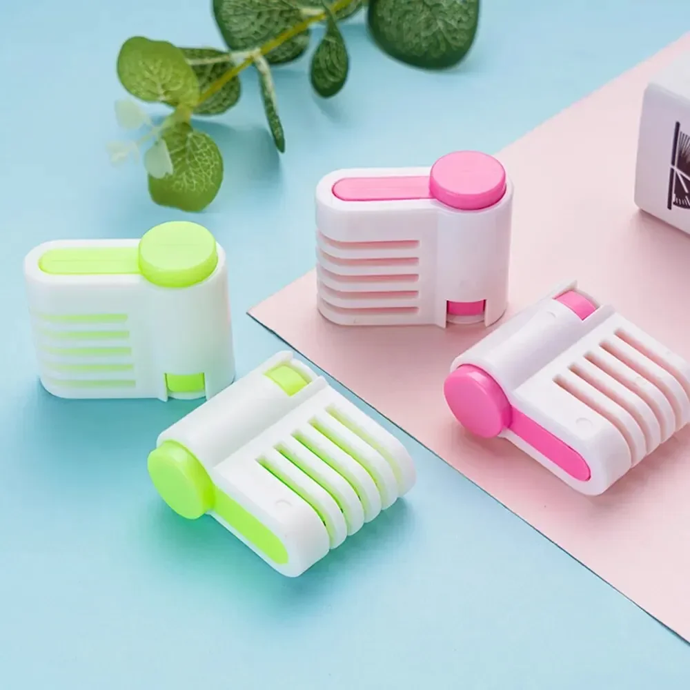 

2 PCS Bread Slicers, Creative Cake Cutting Machines, Toast Slicers, Slicers, Kitchen Baking Tools Butter knife cute Butter Gauze