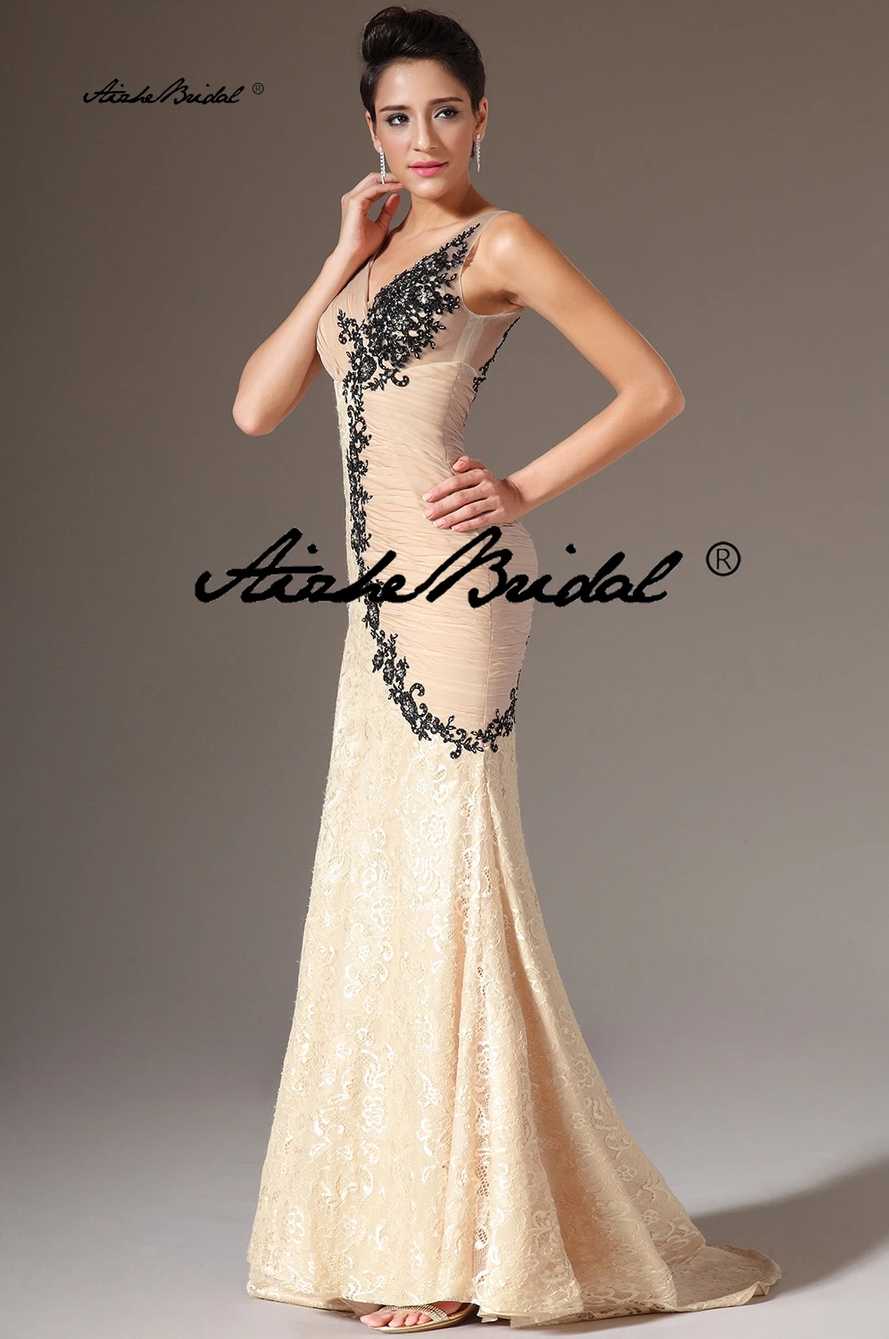 طول الأرض سويب تراين رداء De Soirée رقبة على شكل V من الدانتيل الشمبانيا حورية البحر فساتين سهرة مع زينة سوداء فساتين لحضور الحفلات الموسيقية الطويلة