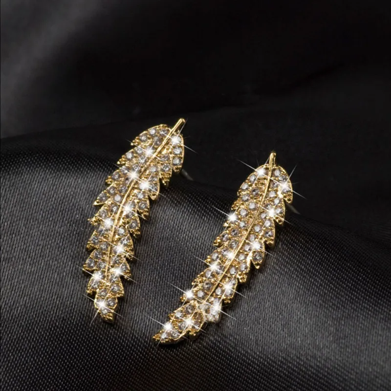 

2021 New Style Gorgeous Feather Ear Climbers Cuff Earrings Crystal Diamonden Leaves Cluster Wedding Earrings For Women Stud