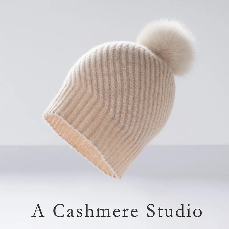 High-quality 100% Cashmere Knitted Winter Hat Ladies Leisure outdoor Soft Warm Hat Headdress Solid Color Hat Without Brim.