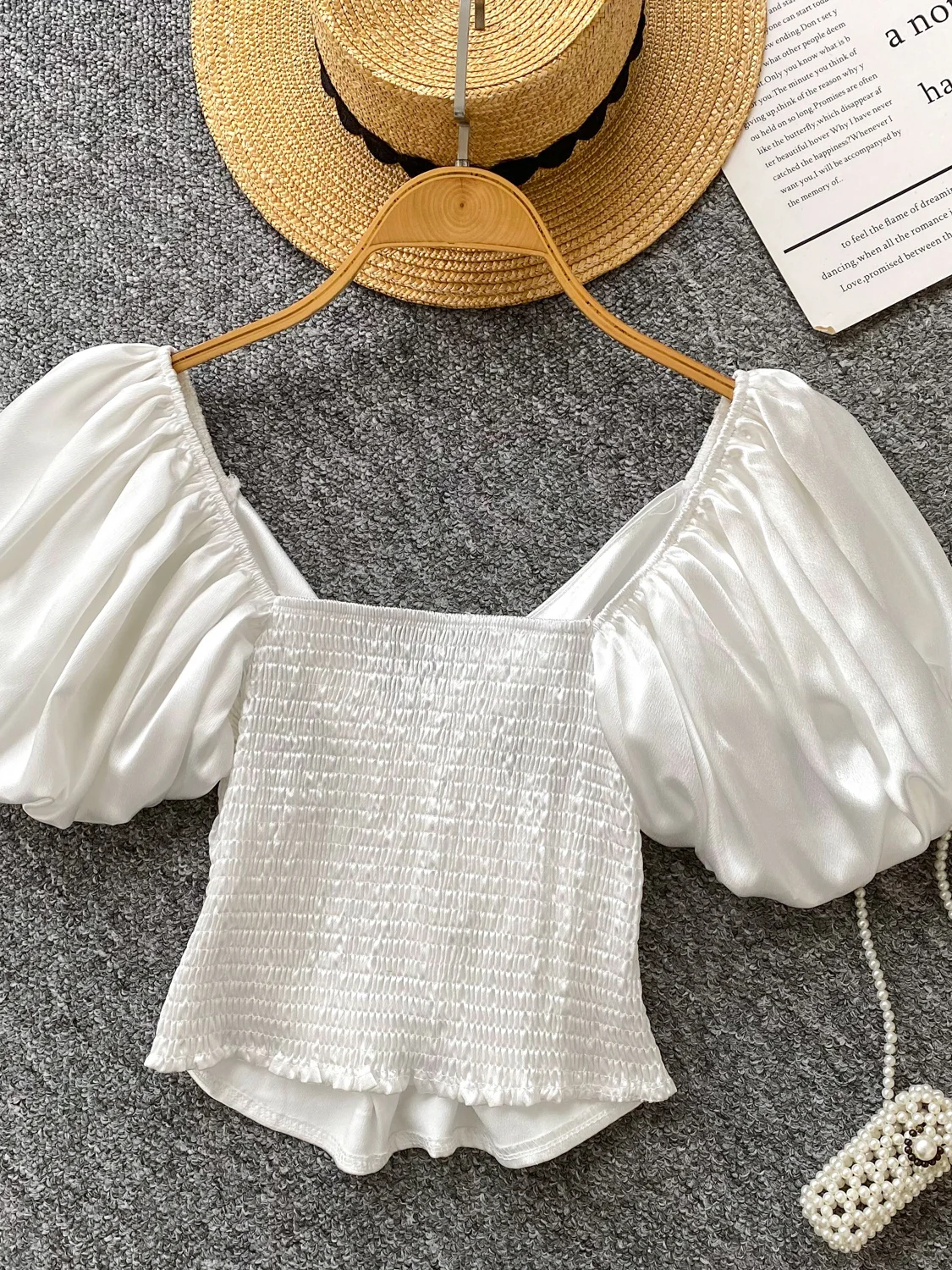 豪華なバブルスリーブクロスネックショートシルクレディースシャツ韓国スタイルルーズフィット夏ファッショナブルなトップス小柄な女の子向け