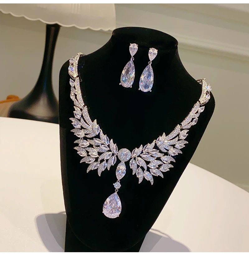 Wedding Jewelry Set Shine White Zirconia Wing Design Luxury Necklace Earring Whole Set Silver Plated Party Accessory