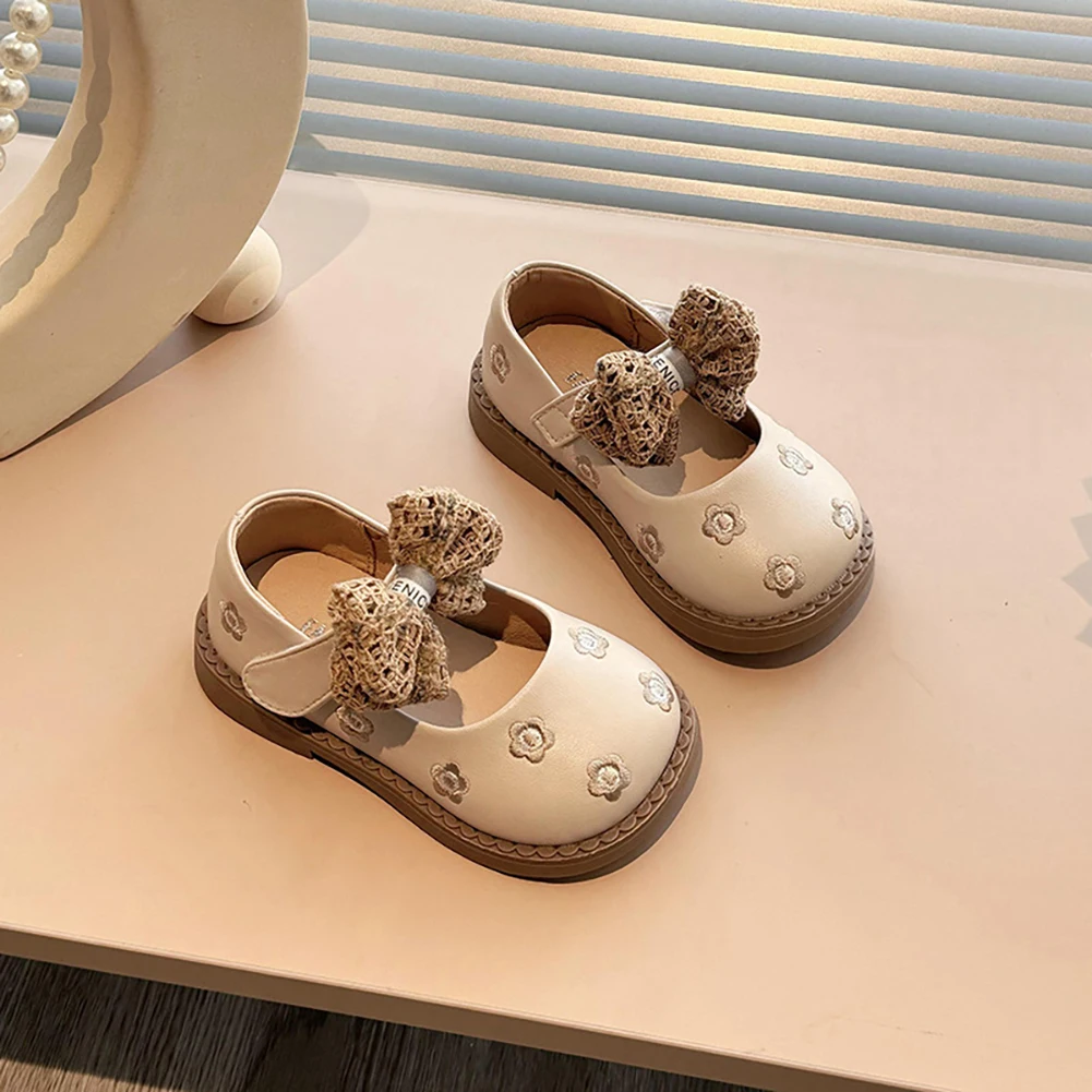 

Dress Shoes for Little Girls Retro Bowknot Ballet Flats Low-Cut Peas Shoes Little Girl Princess Shoes Baby Shoes