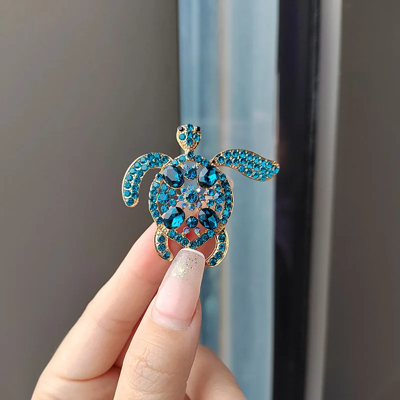 

Green Rhinestone Sea Turtle Animal Brooch Pins For Women Jewelry Gift