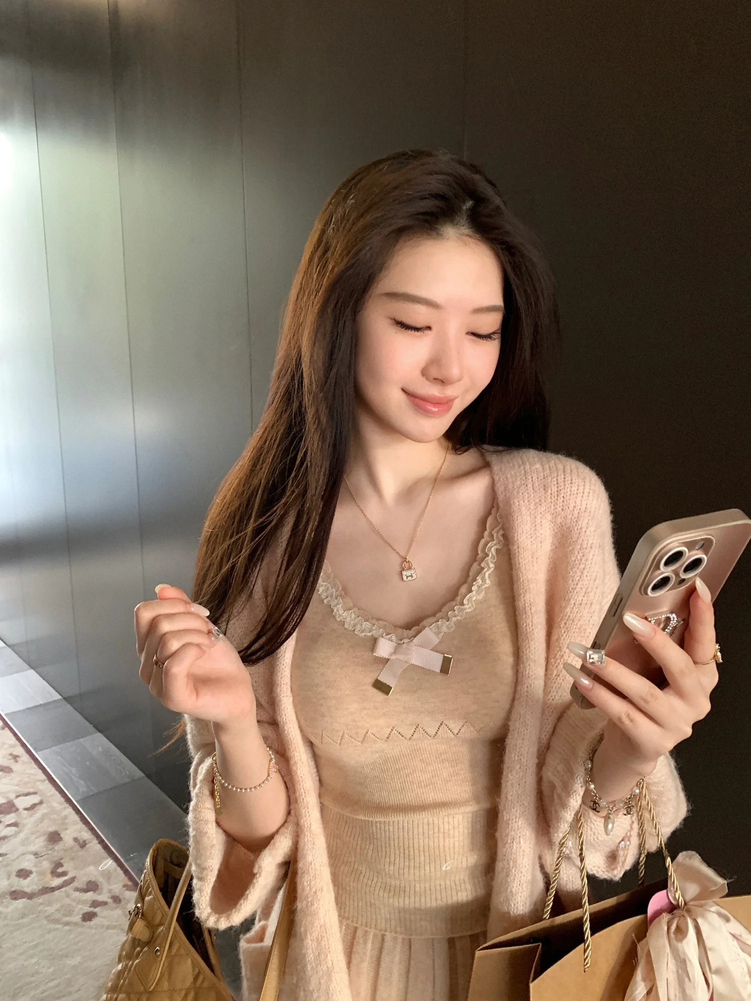 

New Mummy Knitted 30% Wool Csole Top Sweet Sle Slim Fit Inner Wear Knot Design Casual Everyday Wear