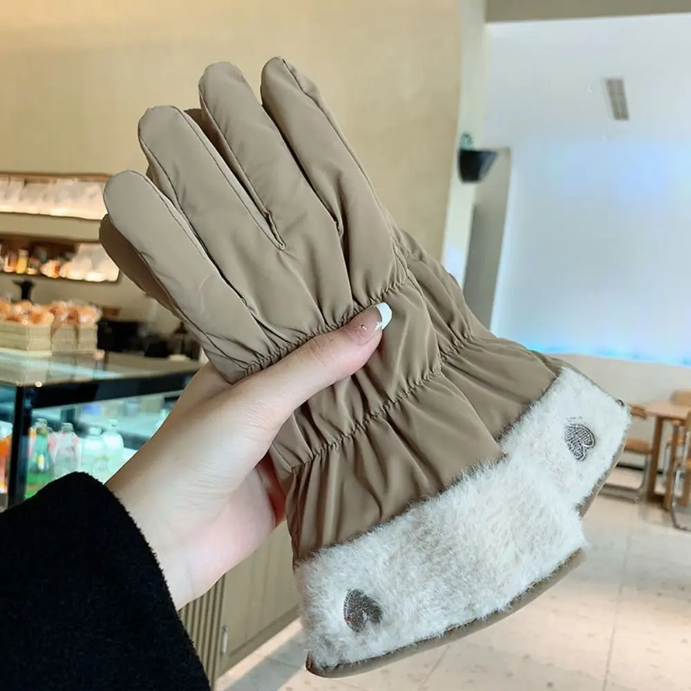 Simple Warm Winter Plush Gloves Thicken Korean Heart Embroidery Gloves Five Finger Soft Girls