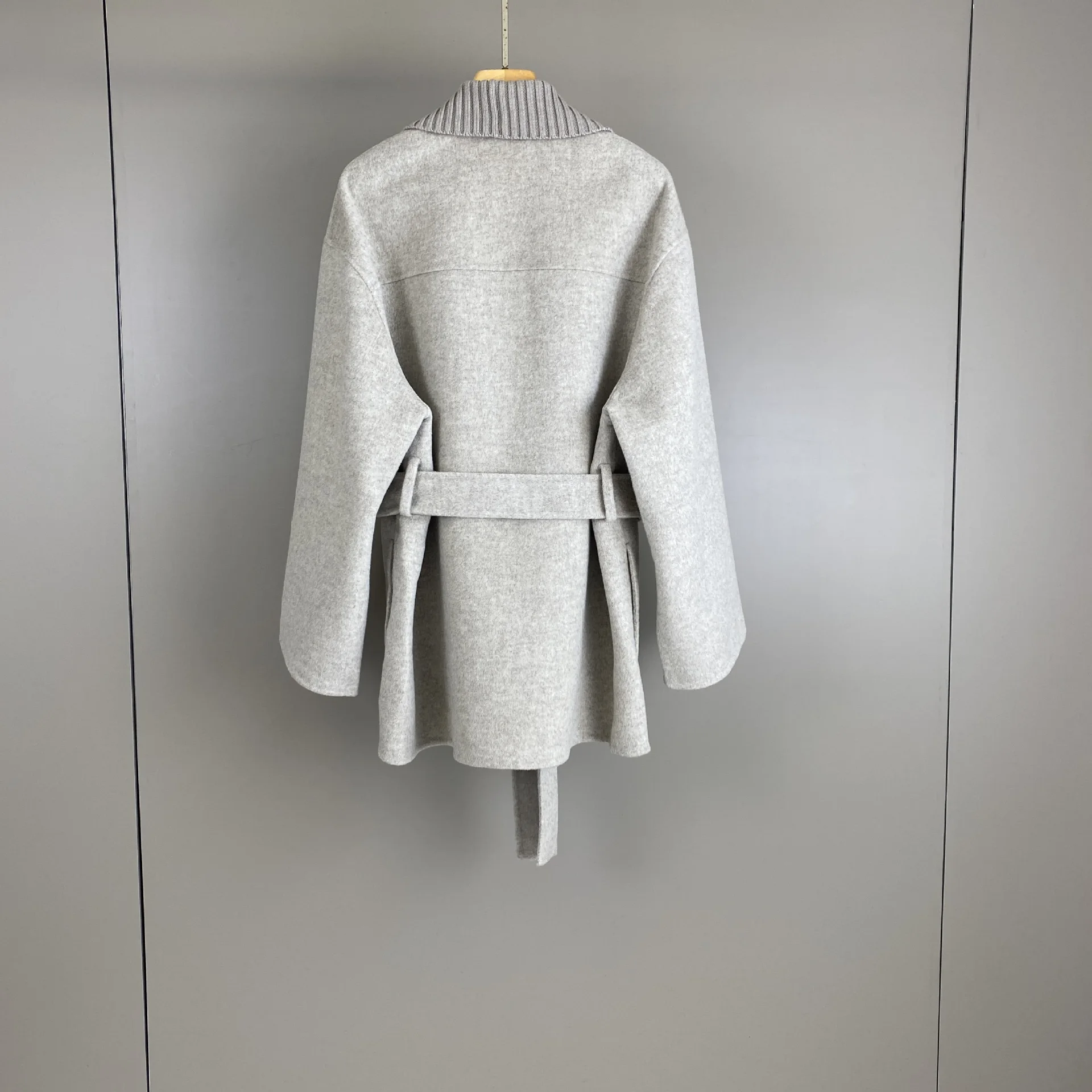 2026 Autumn Winter New Cashmere Wool Belt Knitted Medium to Long Coat for Women
