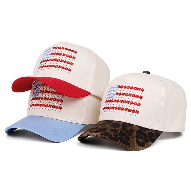 2026 Modische Kreative Neue Baseballkappe mit Kleiner Roter Blume Bestickt Skateboard-Mütze Tägliche Pendler-Dekoration Sonnenschutz-Kappe Unisex