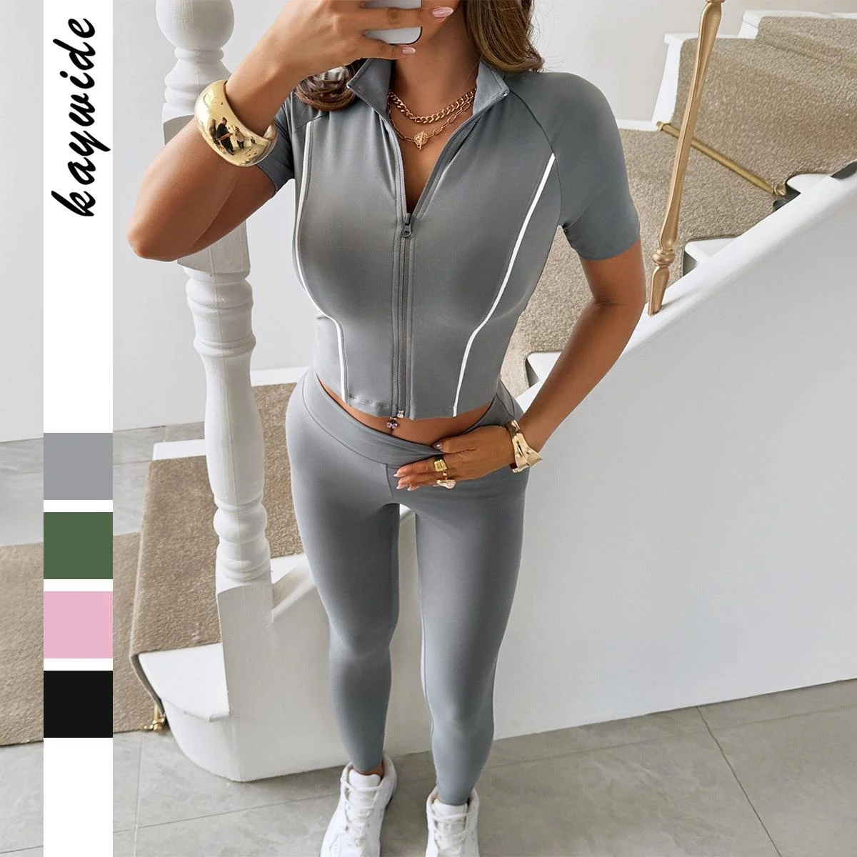 

Women's Sports Style Zipper T-shirt Yoga Pants Set Long Sleeve Casual Fashion Autumn Collection Color Three-piece Set