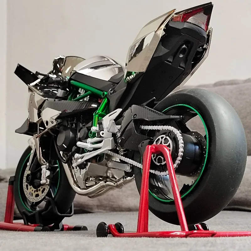 Spray 1:6 Kawasaki H2R Road Racing Motorcycle Alloy Metal Diecast Model Car Sound & Light Sprayable Dynamic Display Decorations