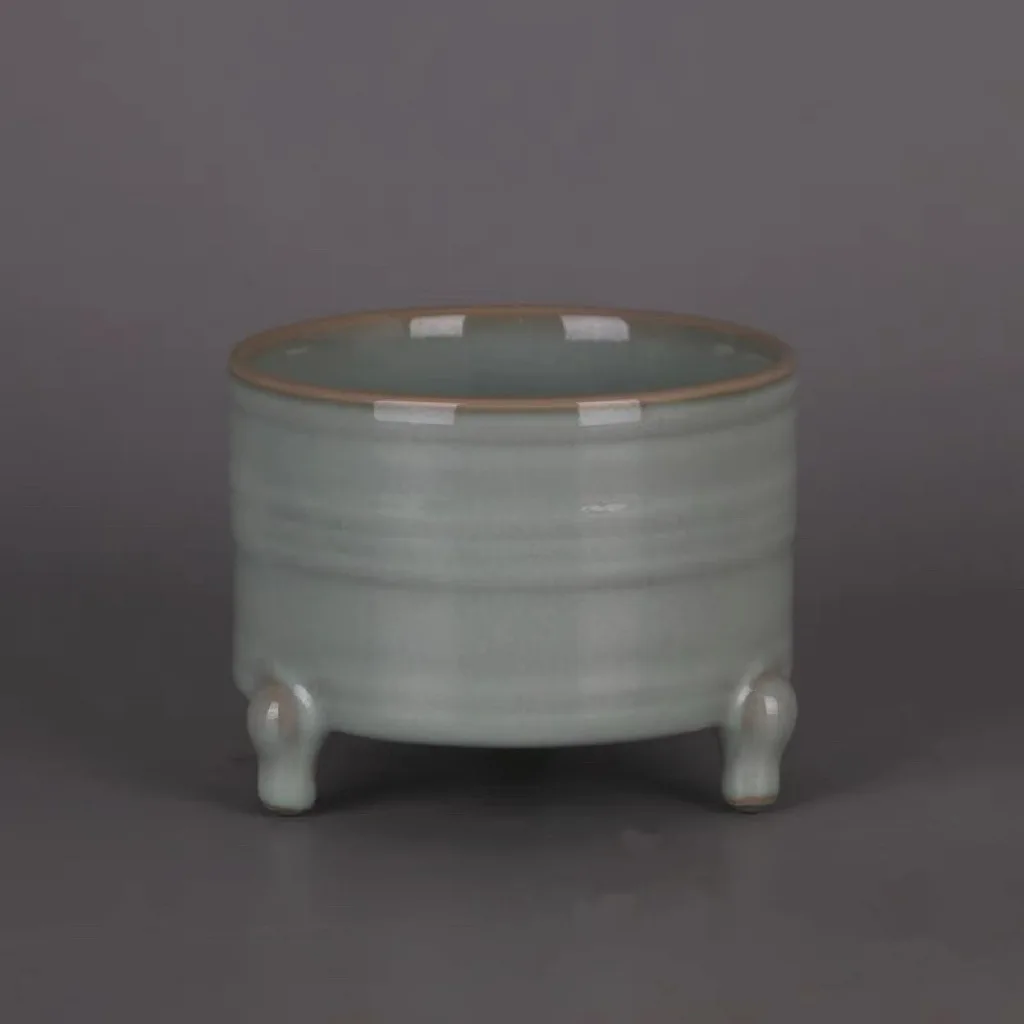Chinese Song Ru Kiln Tianqing Glazed Tripod Incense Burner Antique Porcelain Ornaments Folk Art Collectibles Desktop Decor