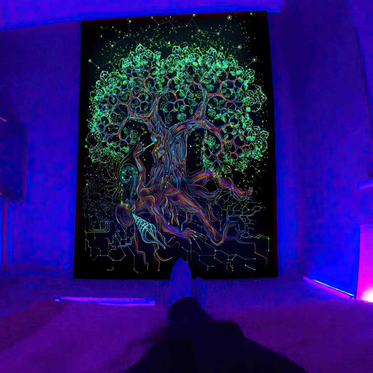 Fluorescent Mushroom Wall Hanging Tapestry Glows Under UV Light Psychedelic Tarot Home Decor Night Luminous Mandala 