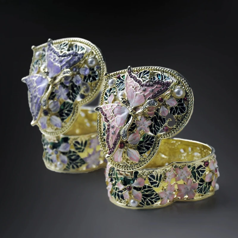 

Vintage European Style Painted Jewelry Box, Princess Storage Case, Hand-Painted Floral Trinket Organizer for Rings Necklaces