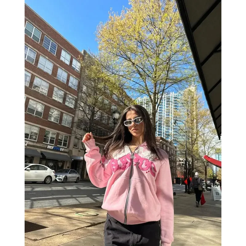 เสื้อโค้ทมีฮู้ด Y2K พิมพ์ลายตัวอักษรสำหรับผู้หญิงเสื้อโค้ทสไตล์สตรีทแบบหลวมเสื้อกันหนาวไหมพรมฤดูใบไม้ผลิและฤดูใบไม้ร่วงอเมริกาแบบย้อนยุค