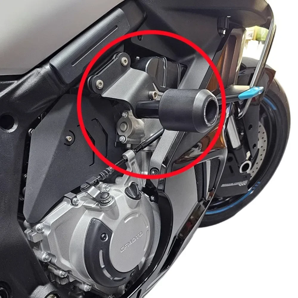 

FOR CFMOTO 675SR 675NK Engine Protection Cover Frame Sliders Crash Pad Falling Protector Guard 675 SR/NK CF650-10-11 Accesorios