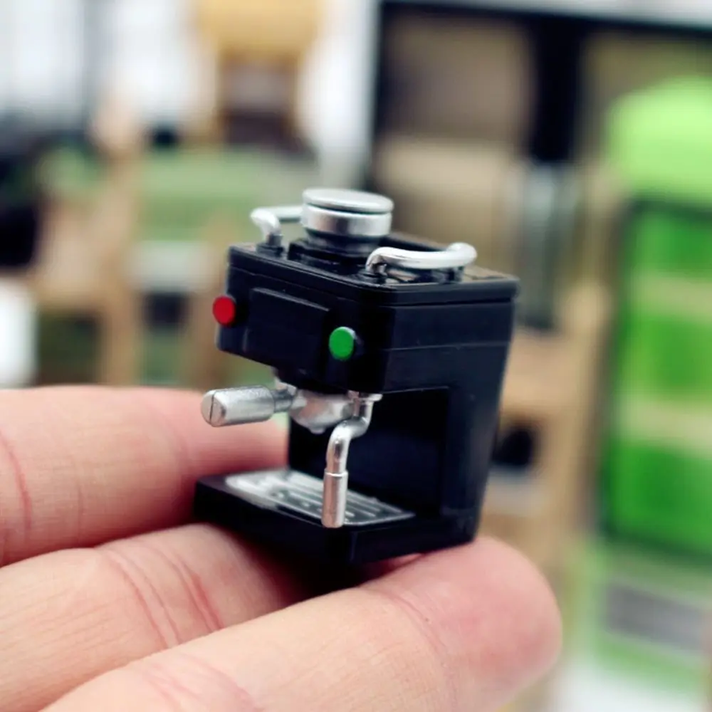 ชุดทำของขวัญ DIY 1:12 เครื่องชงกาแฟจิ๋วสำหรับบ้านตุ๊กตา ทำจากพลาสติก รุ่นเครื่องชงกาแฟแสนสนุก อุปกรณ์เสริมบ้านตุ๊กตาสำหรับเด็กผู้หญิง