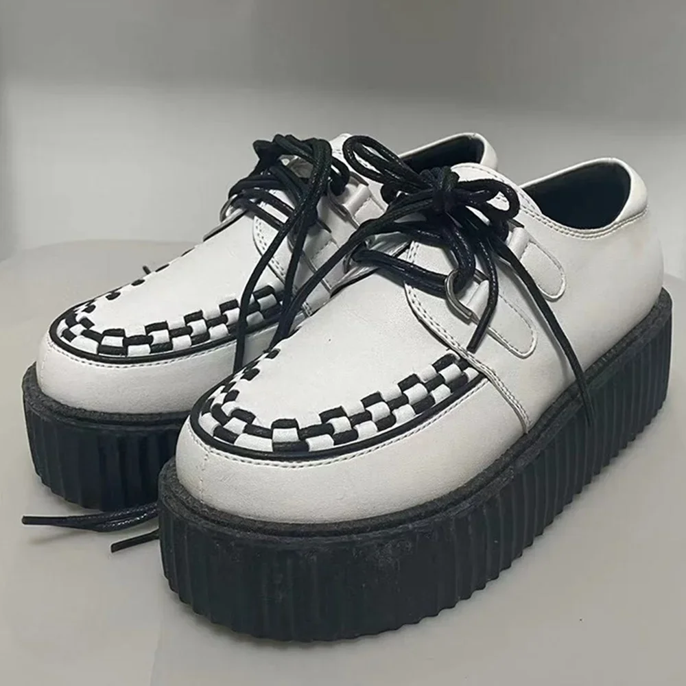 2025 primavera redonda estilo británico zapatos de tacón con cordones suela gruesa nuevos zapatos deportivos casuales de mujer moda calle negro blanco Mary Janes