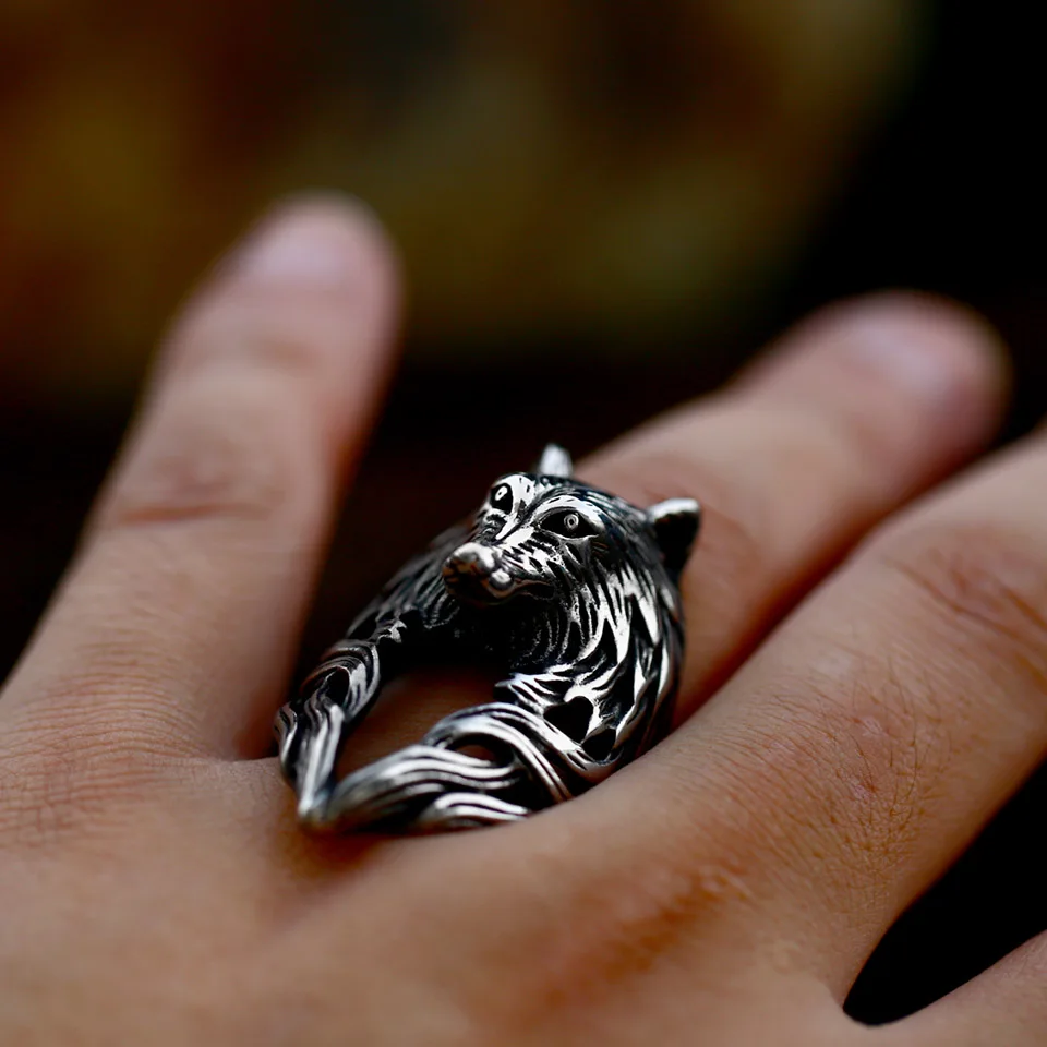 Steel Soldier  Wholesale Mens StainlessSteel Antique Punk Crystal Animal Design Big Wolf Head Ring