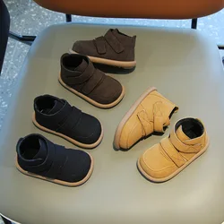 Stivali corti caldi per bambini Ragazzi Scarpe retrò in cotone con suola muscolare di mucca Stivali primaverili con chiusura a doppio gancio alla moda per ragazze