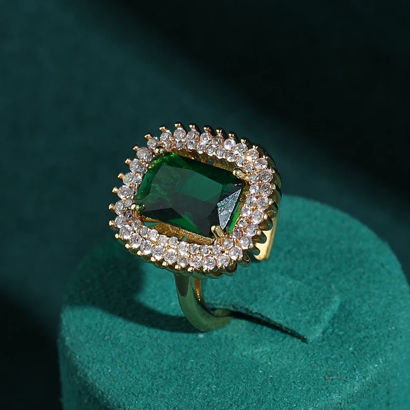 

Rectangle Vintage Crystal Green Rings Woman 2026 Zircon High Decoration Gold Color Anniversary Charm Jewelry Finger Accessories