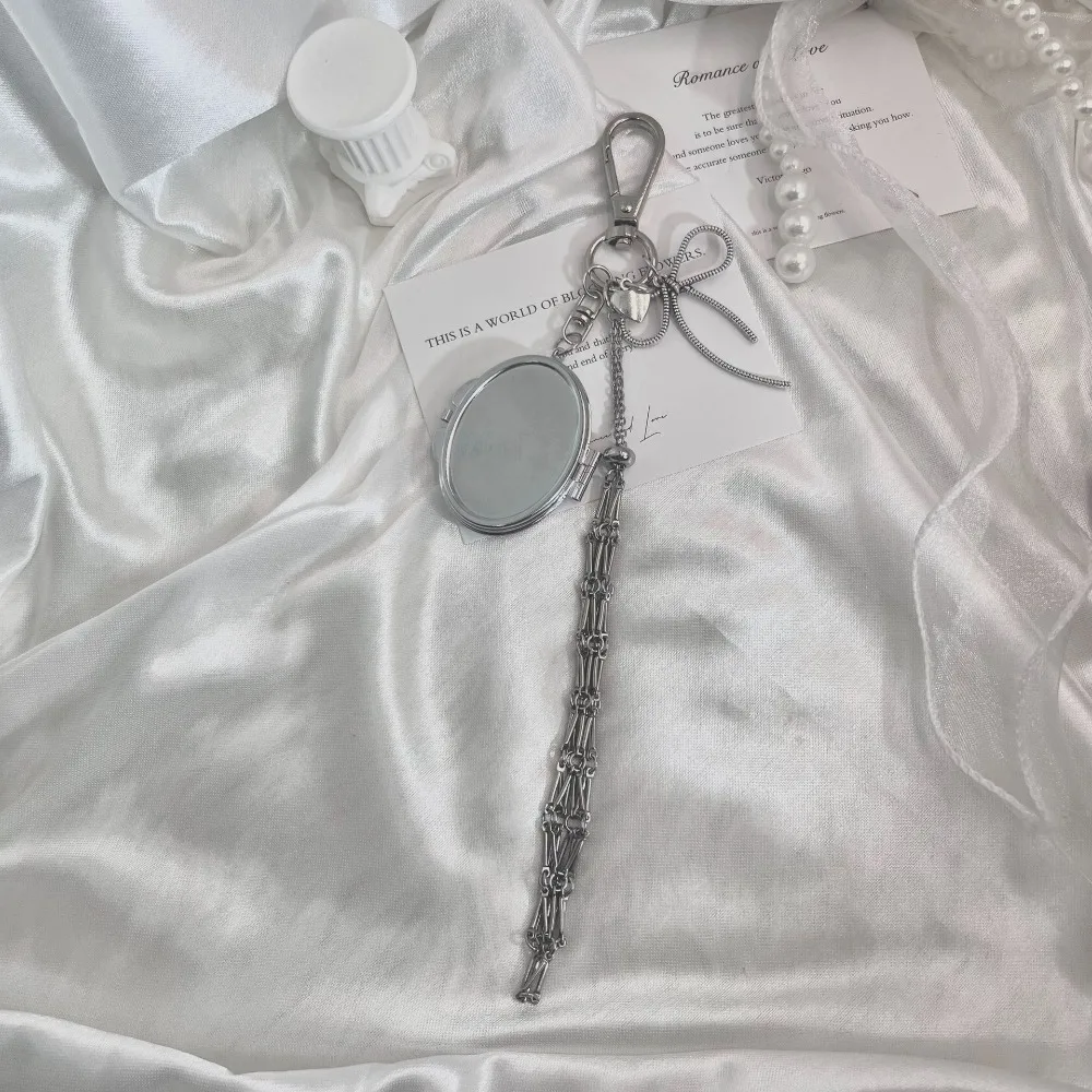 Popular Personalized Metal Keychain Small Mirror Women Double Sided Mirror Wholesale Pendant Portable Car Keyrings For Gift