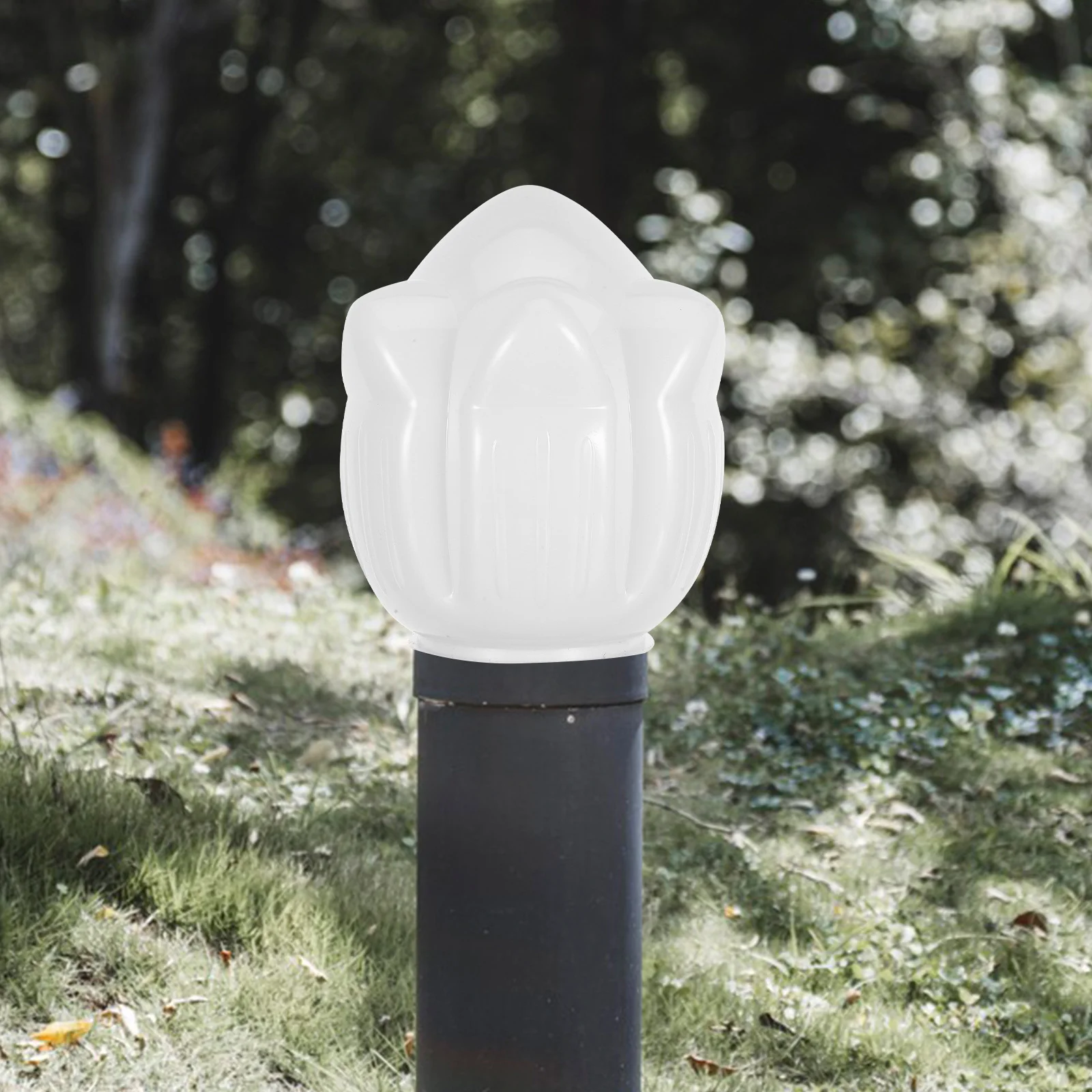 

Weatherproof Acrylic Lotus Flower Lampshade White Modern Decorative Light Globe Outdoor Garden Patio Lamp Post Cover