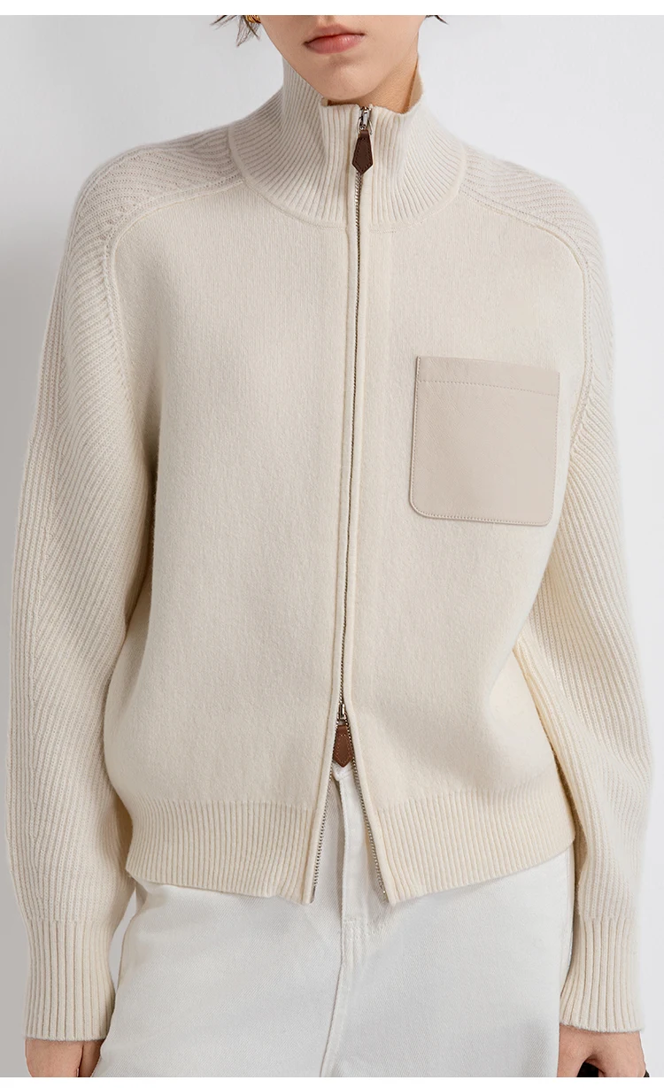 TY862152 Damen-Strickjacke aus Wolle-Kaschmir-Mischung mit Stehkragen und Reißverschluss, 100% Lammfell, Brusttasche, gerippter Saum, LP Quiet Luxury Herbst – Detail 5