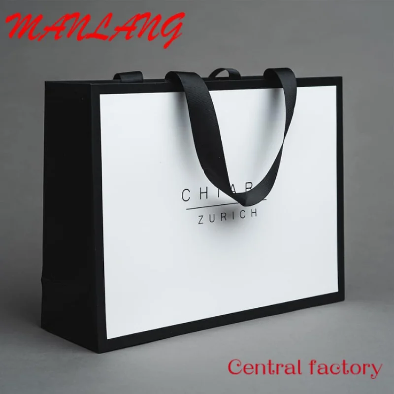 Custom  Personalised paperbag packaging boutique bags custom kraft luxury shopping paper gift bags with your own logo