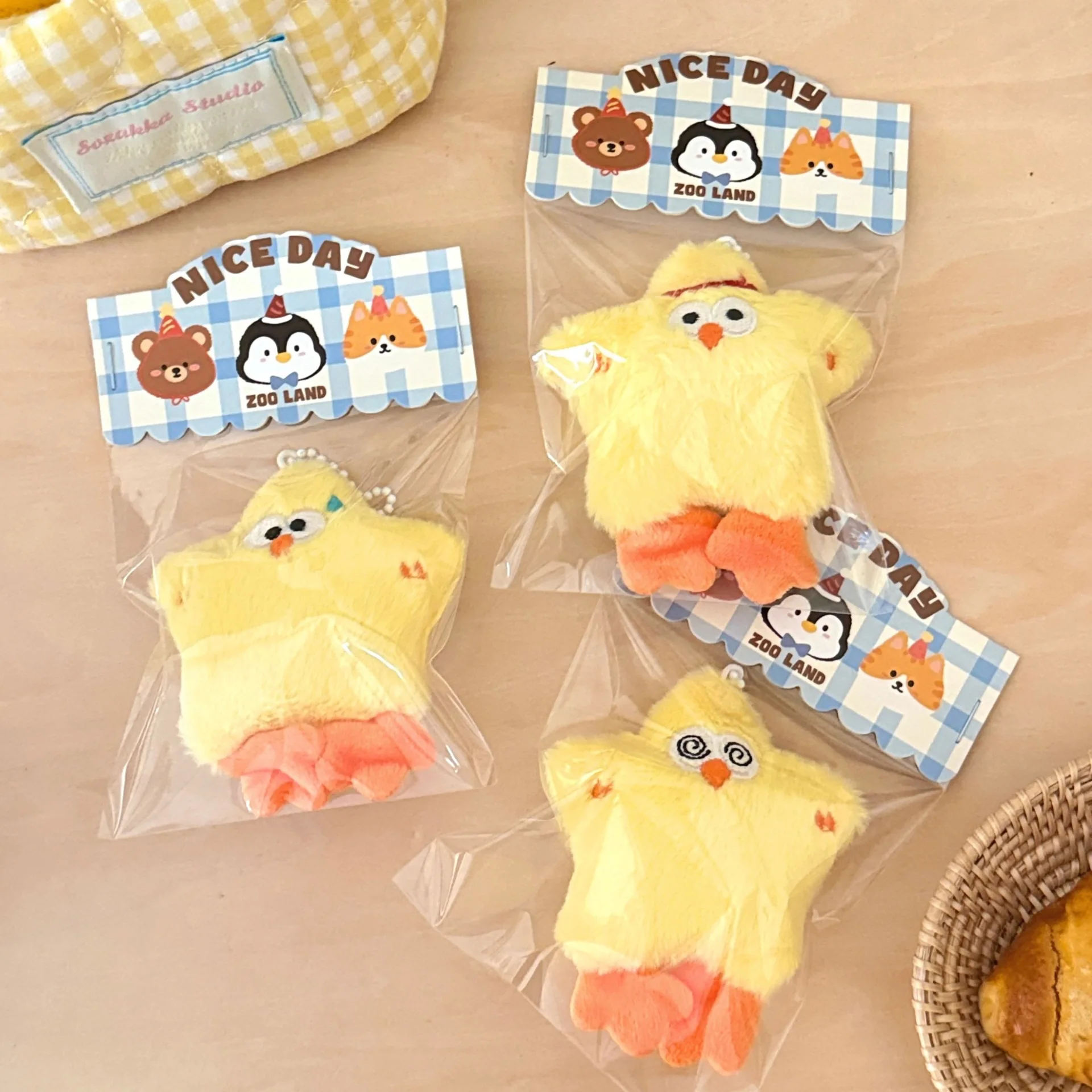 1/3 Pcs Creative Cute Star Little Yellow Chicken Pendant Keychain Decorative Pendant Squeezing Pendant - view 5