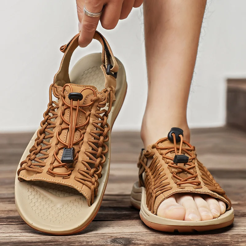 

Новые мужские летние сандалии ручной работы для пляжа, нескользящие мужские кроссовки, классические треккинговые сандалии для ходьбы по воде, мужские римские сандалии