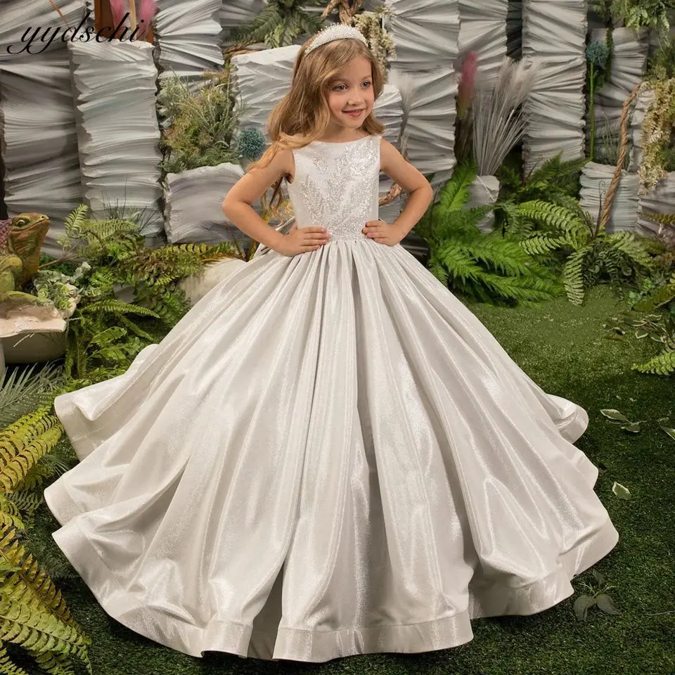 

Customized Luxury Silver Flower Girl Dresses For Wedding 2025 Princess Glitter Sequined Pageant First Communion Gowns With Bow