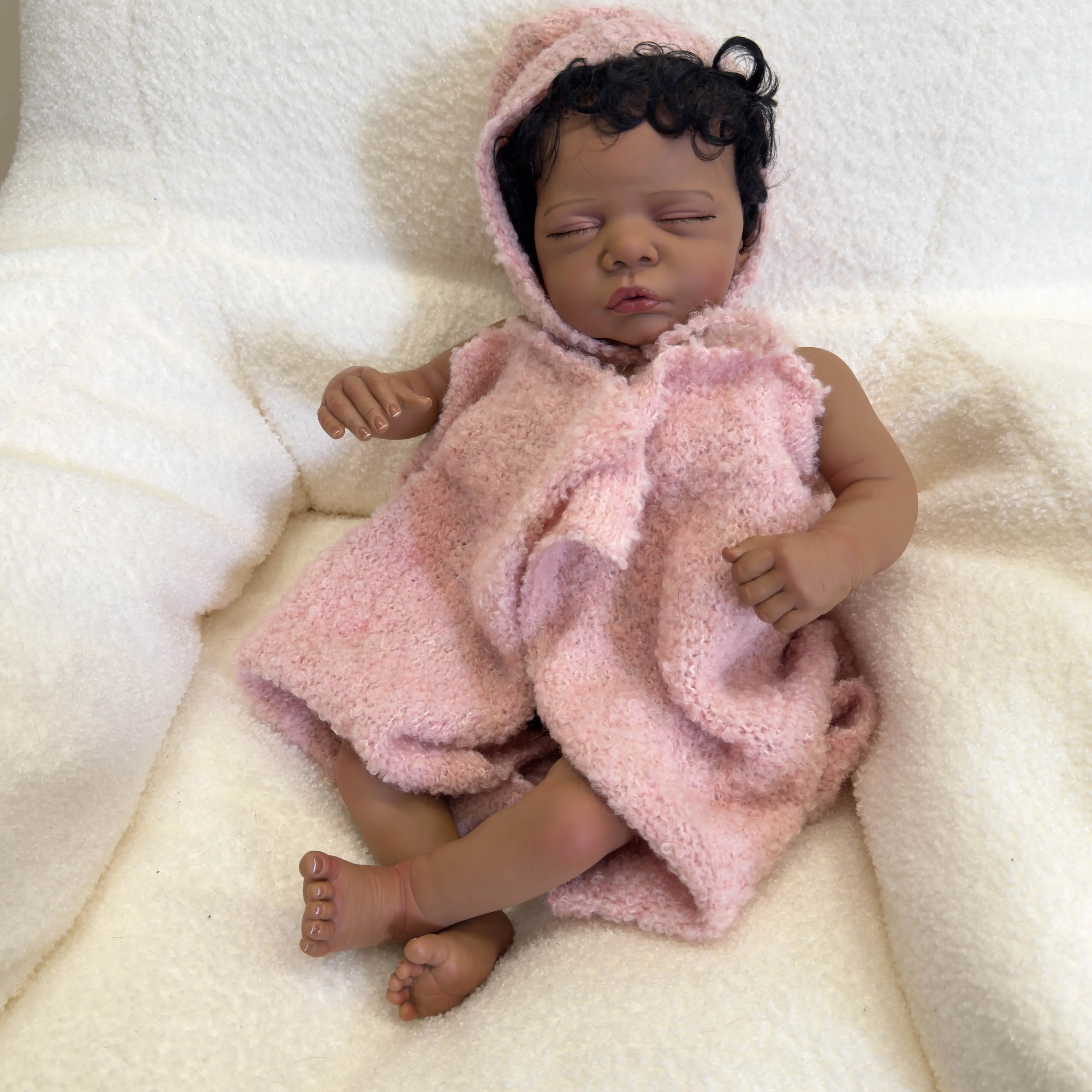 

Высококачественная кукла Роди Реборн из темной кожи, реалистичная, мягкая на ощупь, с волосами ручного корня, реалистичная Bebe