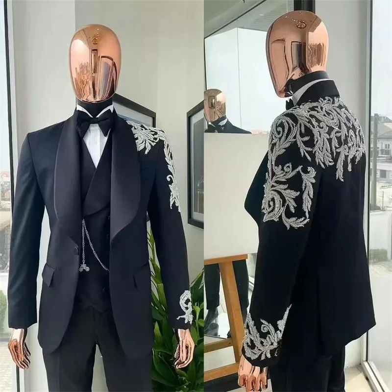 

Luxury Beaded Men Suit Blazer+Vest+Pants 3 Pcs Appliqued Wedding Tuxedo Formal Prom Party Office Male Jacket Coat Custom Made