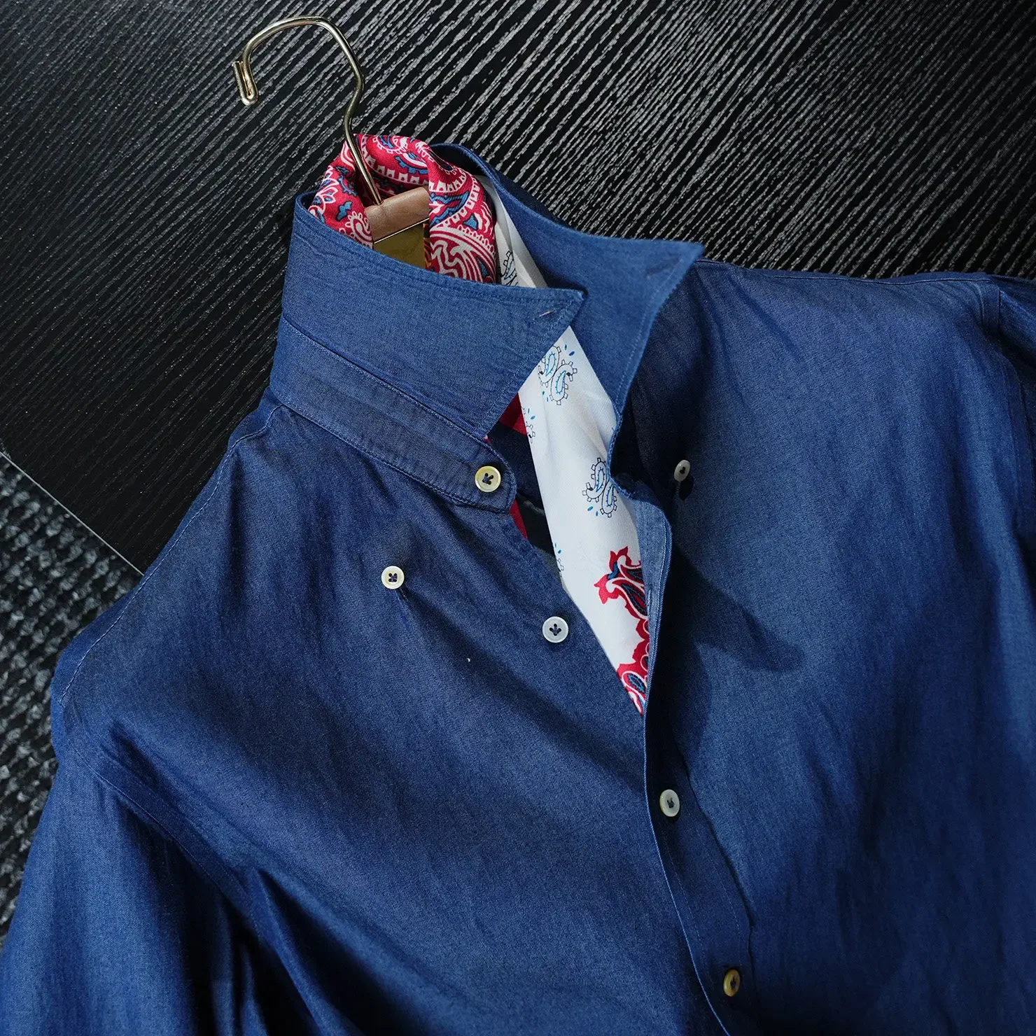 Washed pure cotton eagle grab button denim shirt men's and gentlemen's elegant business ruffian shirt