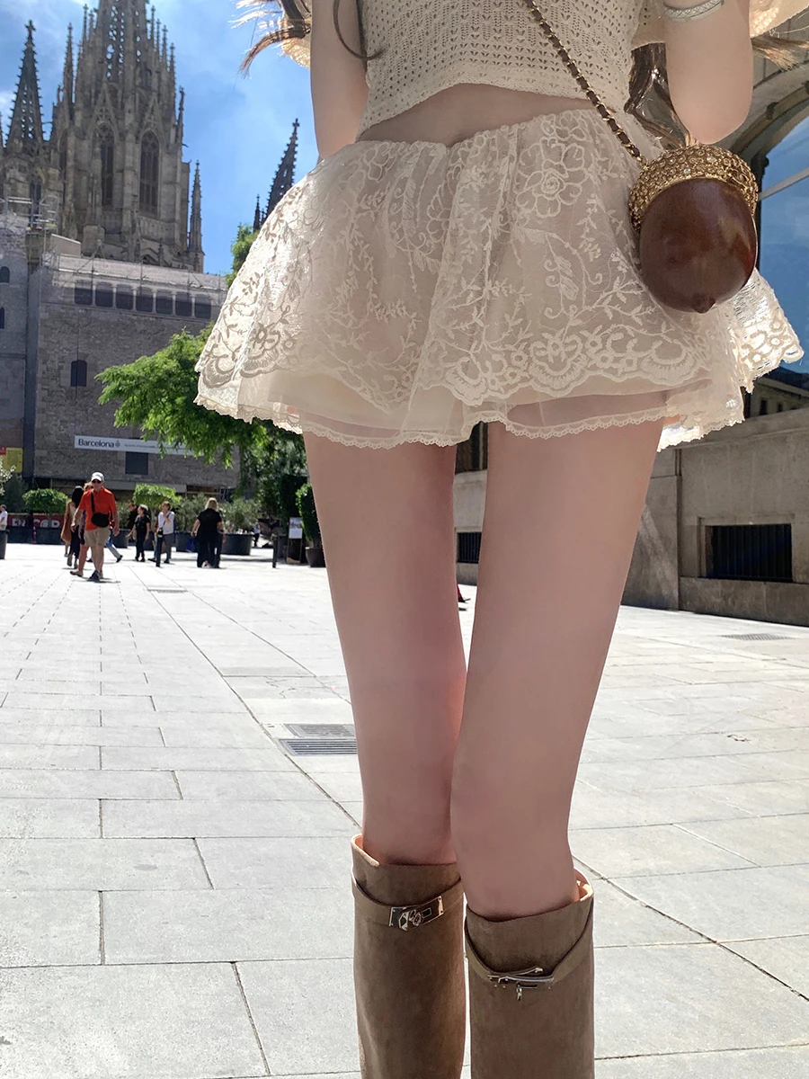 Lanlan's Wardrobe Sugar Cloud Three-color A-line Fluffy Lace Embroidery Net Cake Short Skirt High Waist Polyester Cotton Blend