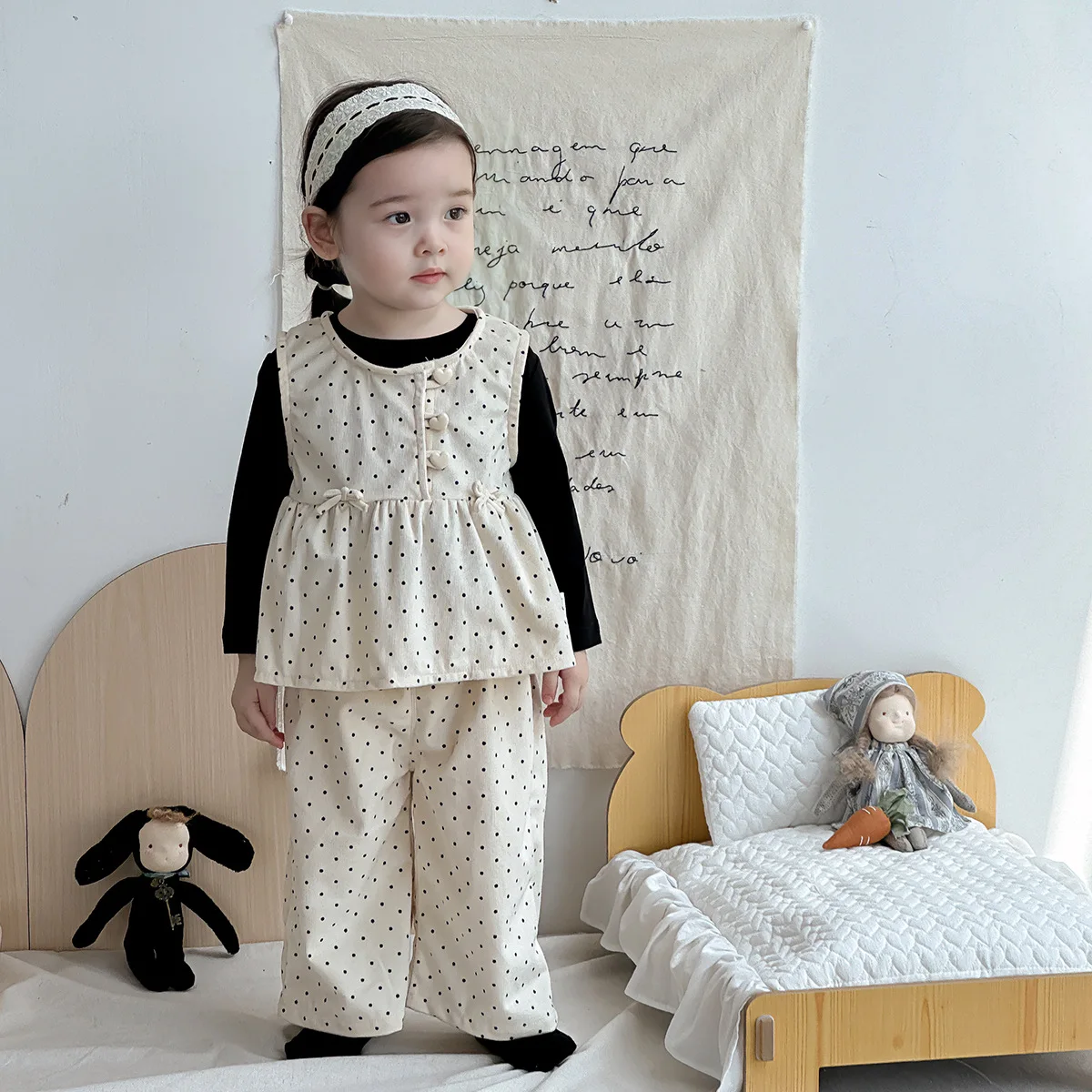 Baby Clothes Girls Autumn 2024 New Fashionable Polka Dot Waistcoat Wide-leg Pants Fashionable Simple Princess Cute Two-piece Set