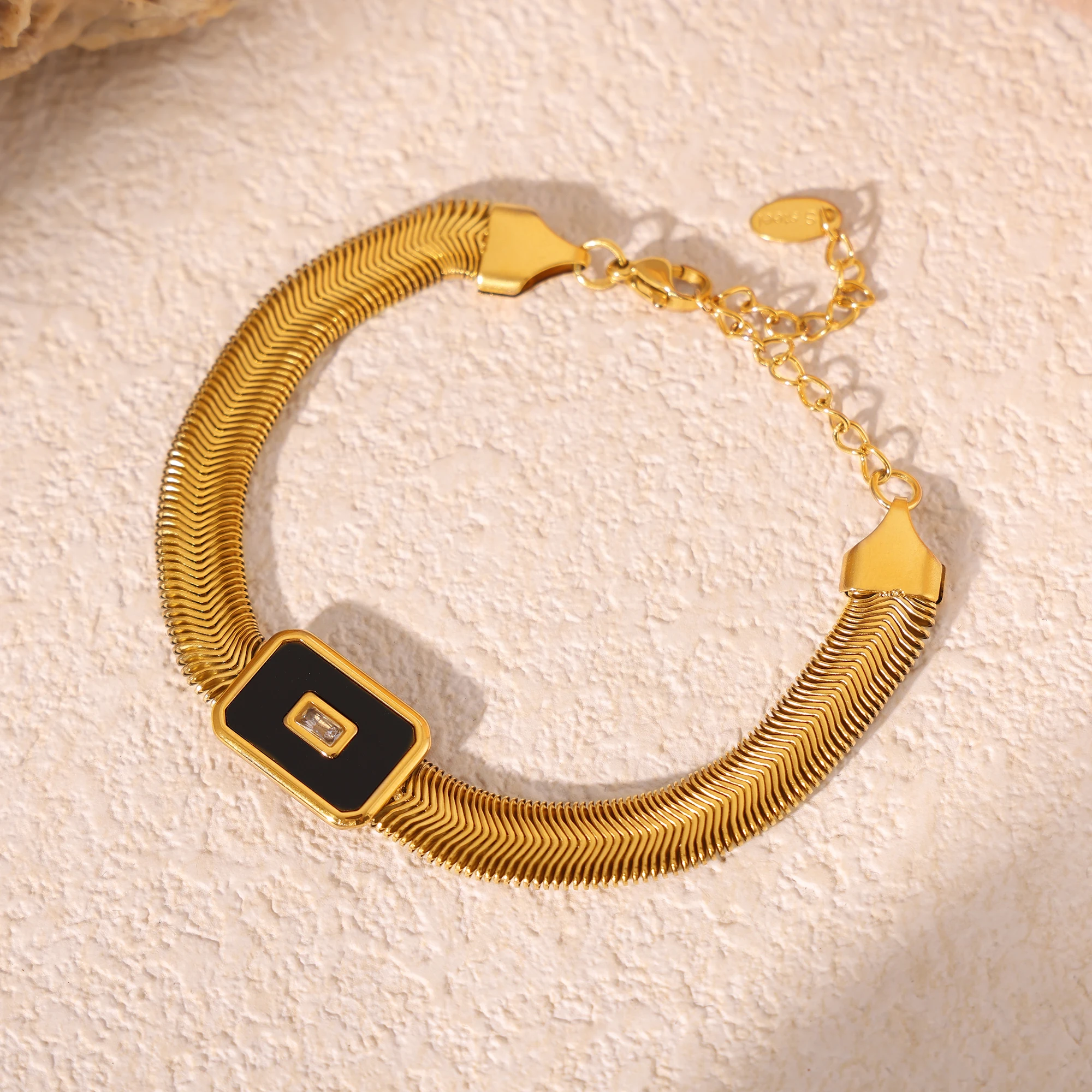 Nivora الذهب اللون الفولاذ المقاوم للصدأ شقة ثعبان سلسلة قلادة سوار للنساء الرجال الملونة مربع مجموعات مجوهرات مقاوم للماء