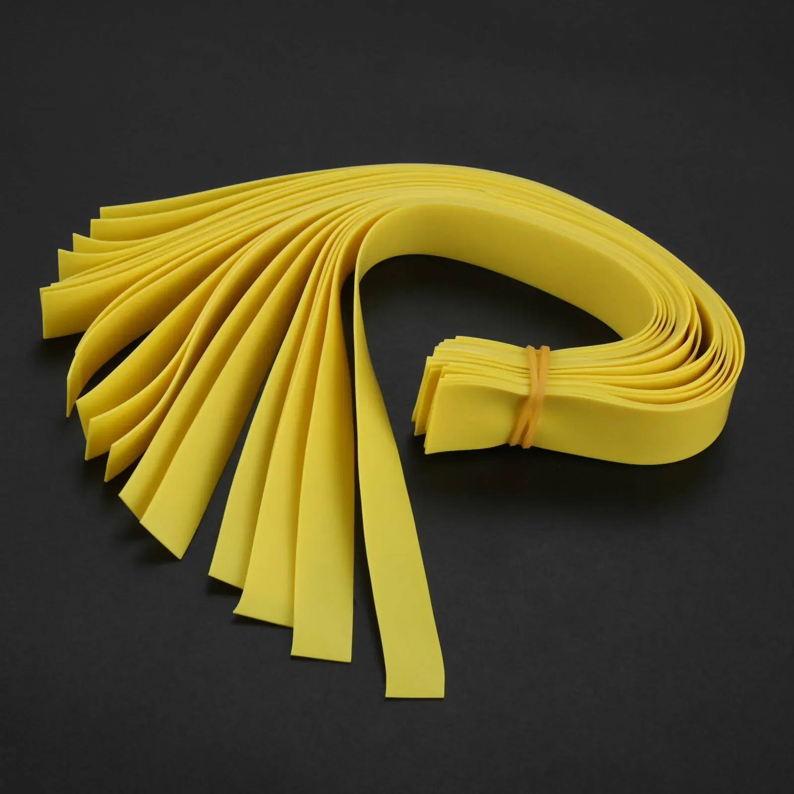 20pcs 0.5mm Thick Natural Latex Slingshots Flat Rubber Bands Strong Elastic Rubber Band Hunting Catapult 20mm/12mm Width Yellow