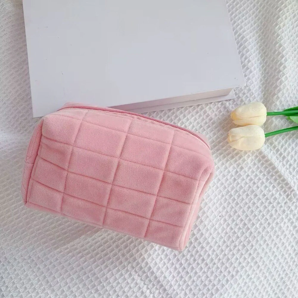 New cute plush cosmetic bag, travel skin care product storage bag, high-looking female mobile phone large capacity storage bag