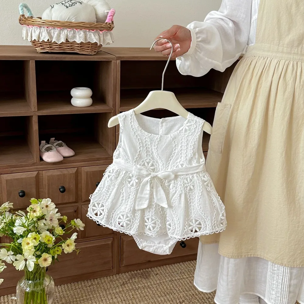 2026 Summer Baby Girl Romper 0-2Years Cute Newborn Princess Solid White Sleeveless Lace Dress Bodysuit Birthday Party Clothes