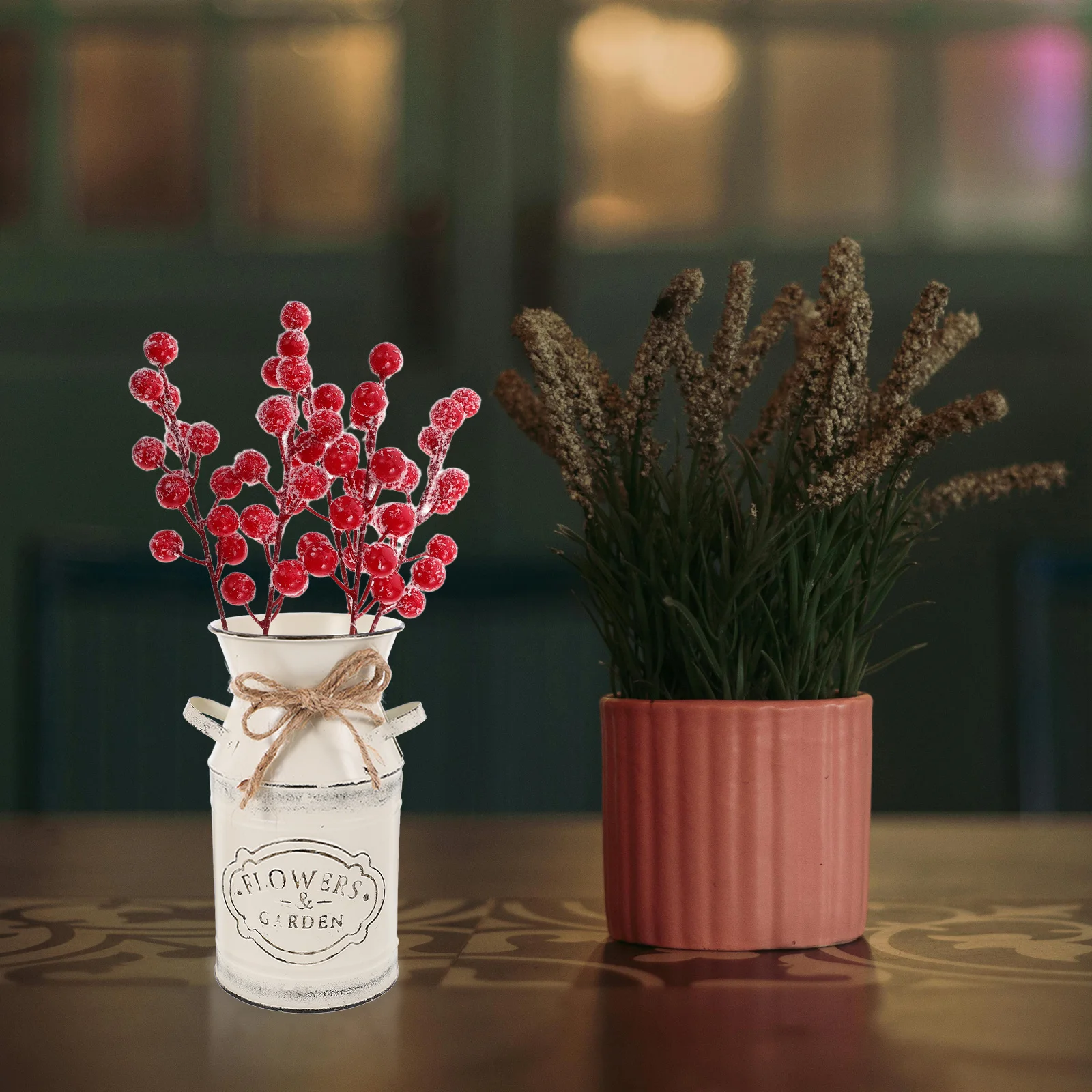 

20Pcs Artificial Red Berry Stems Frosted Winter Holly Picks Christmas Tree DIY Holiday Garland Wreath Artificial Berry Stems