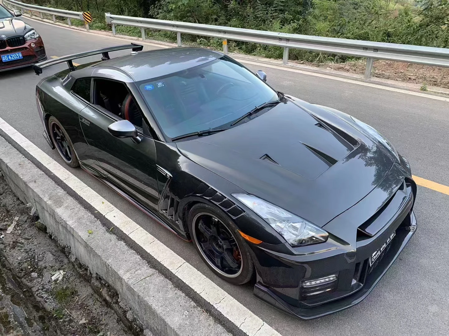 High quality LB Style V2 semi carbon fiber car hood for Nissan GTR35 R35 carbon fiber car hood