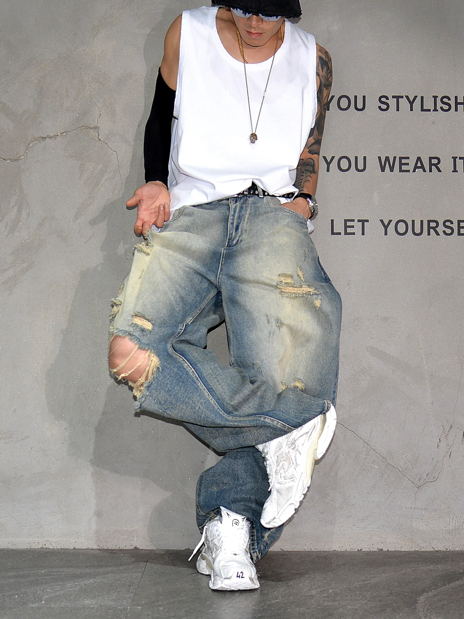 Mens Ripped Jeans American Streetwear Baggy Loose Hip Hop Skateboard Washed Distressed Vintage Long Denim Pants Trendy Oversized