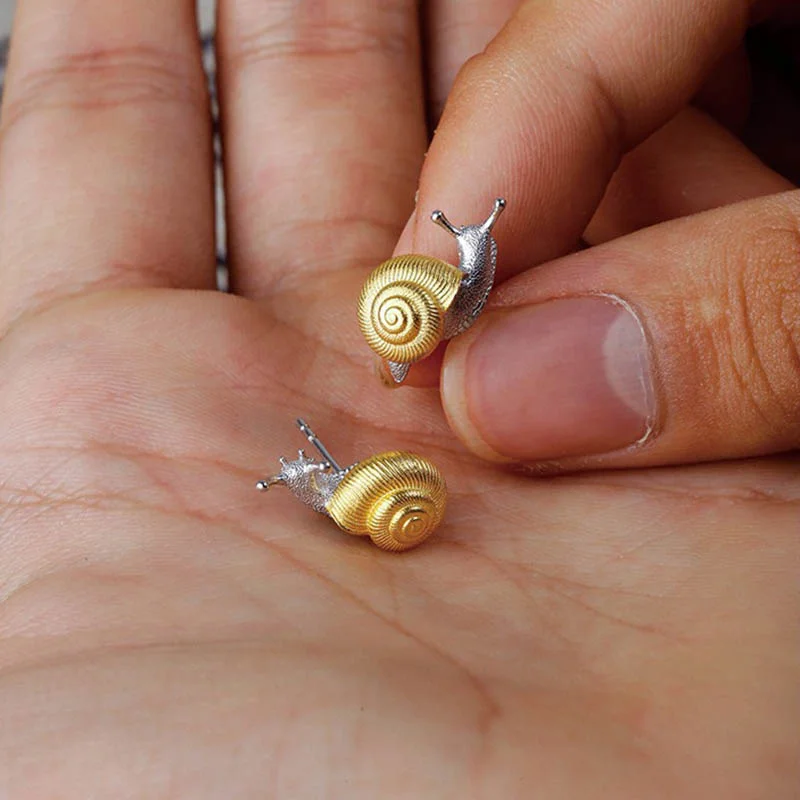 Fashion Elegant Golden Silver Color Snail Earrings for Men Women Luxury Woman Earring Korean Y2K Accessories Charm Kpop New 2024