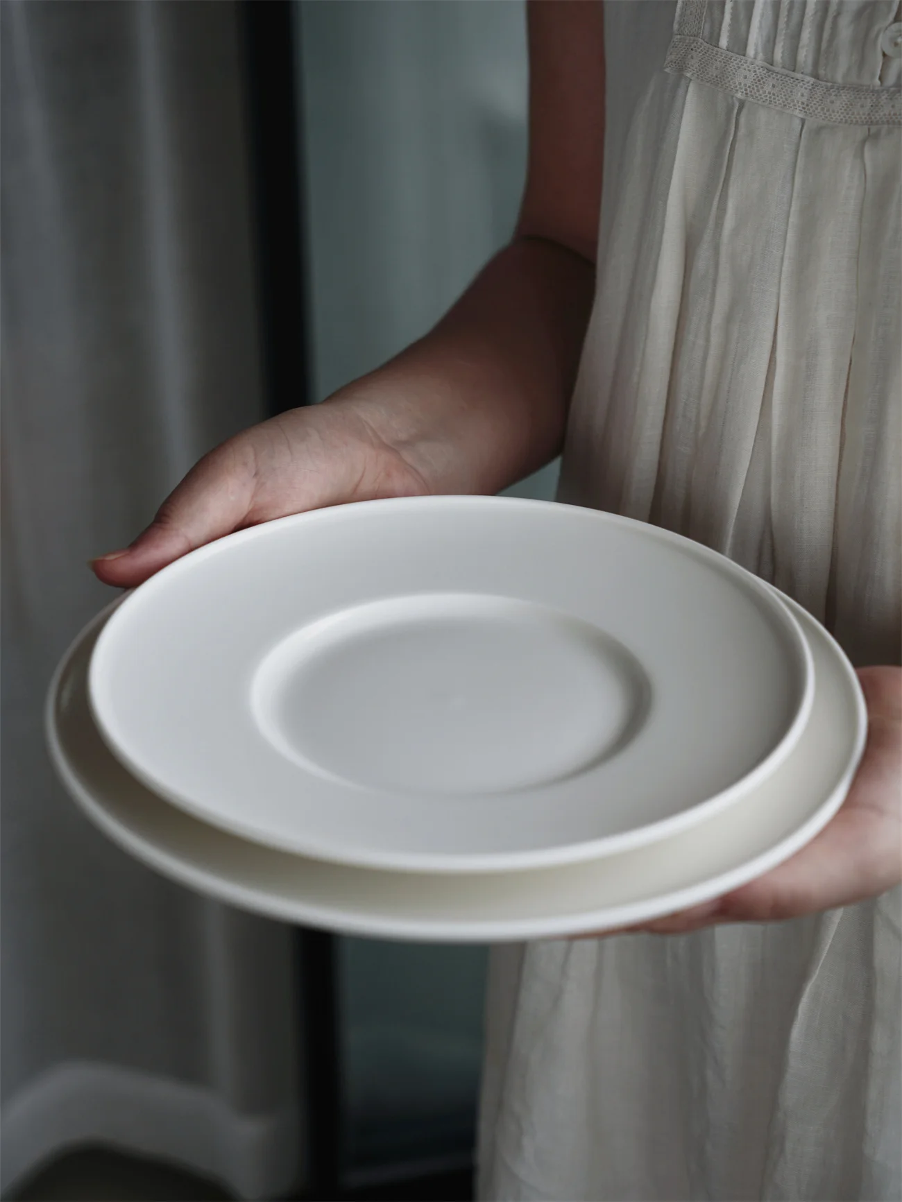 leaf-handmade-japanese-style-ceramic-plate-matte-finish-round-dining-atmosphere-sense-dinnerware-plate-jingdezhen-origin