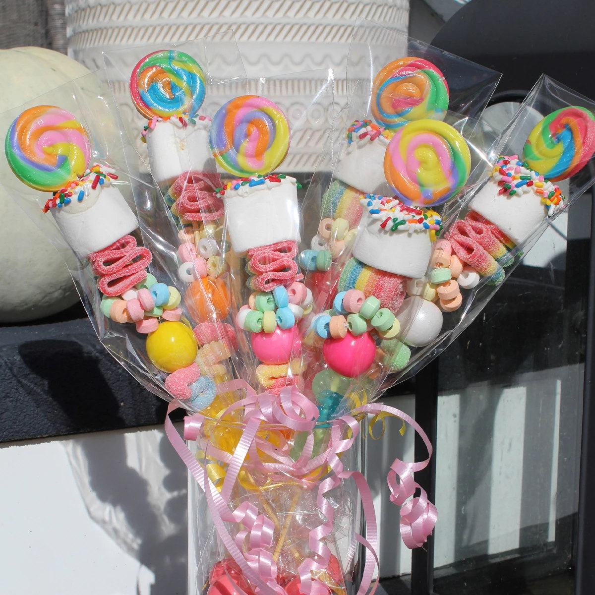Marshmallow Ikramlık Doğum Günü Sunumları: Tatlı ve Etkileyici Bir Hediye Seçeneği